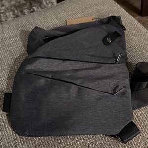 Wander+ Charcoal Gray Men/Women’s Travel Messenger Bag